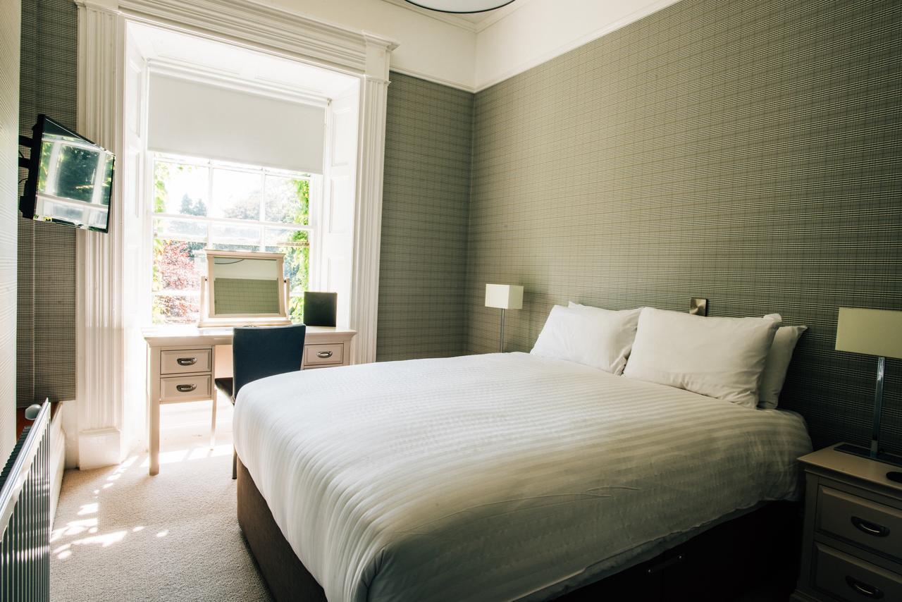 Belmont House Hotel Банбридж Экстерьер фото