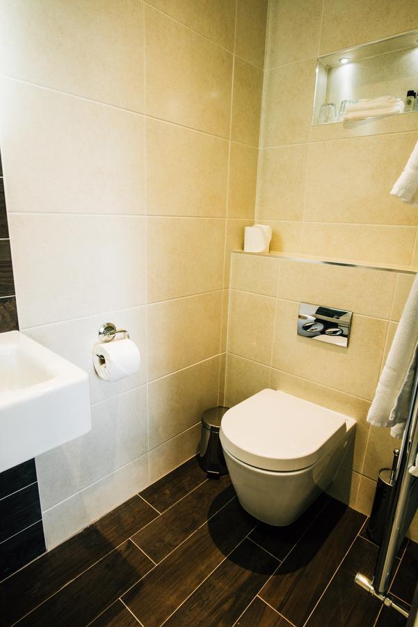 Belmont House Hotel Банбридж Экстерьер фото