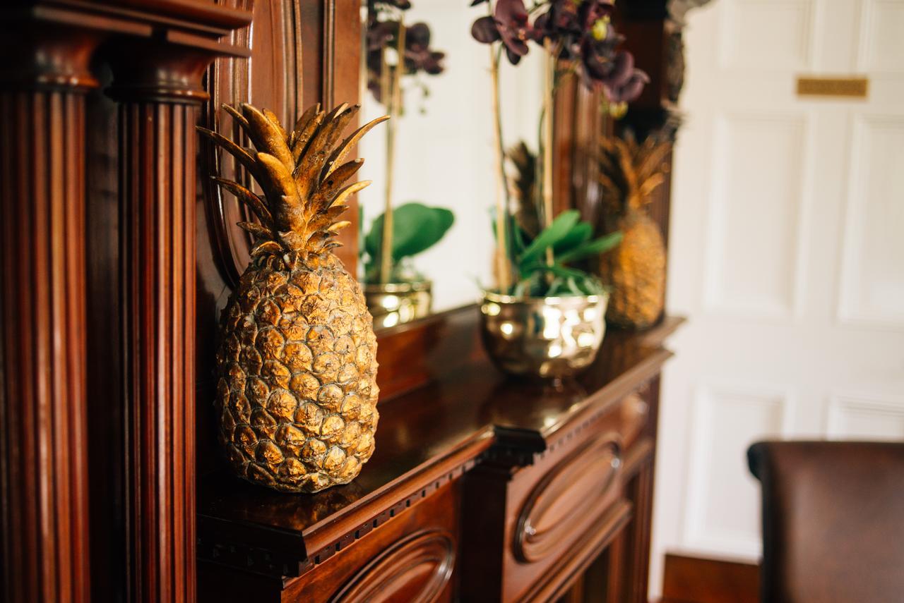 Belmont House Hotel Банбридж Экстерьер фото